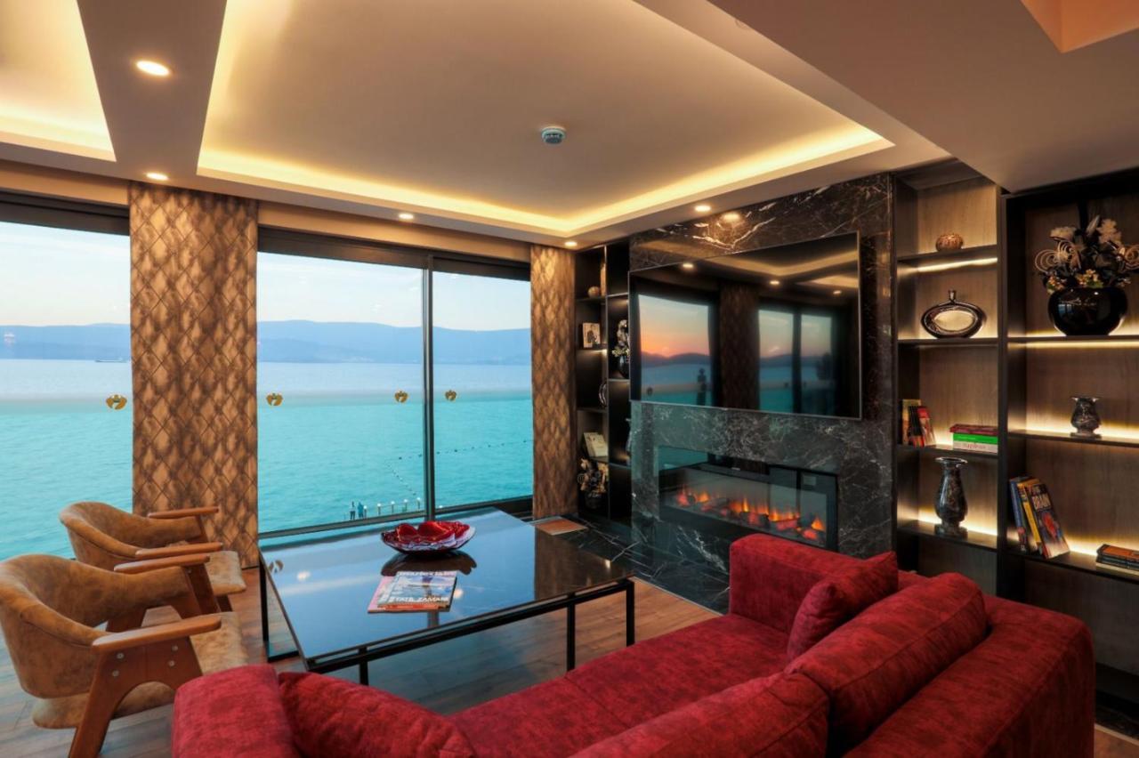 Guelluek Yali Boutique Otel Екстериор снимка